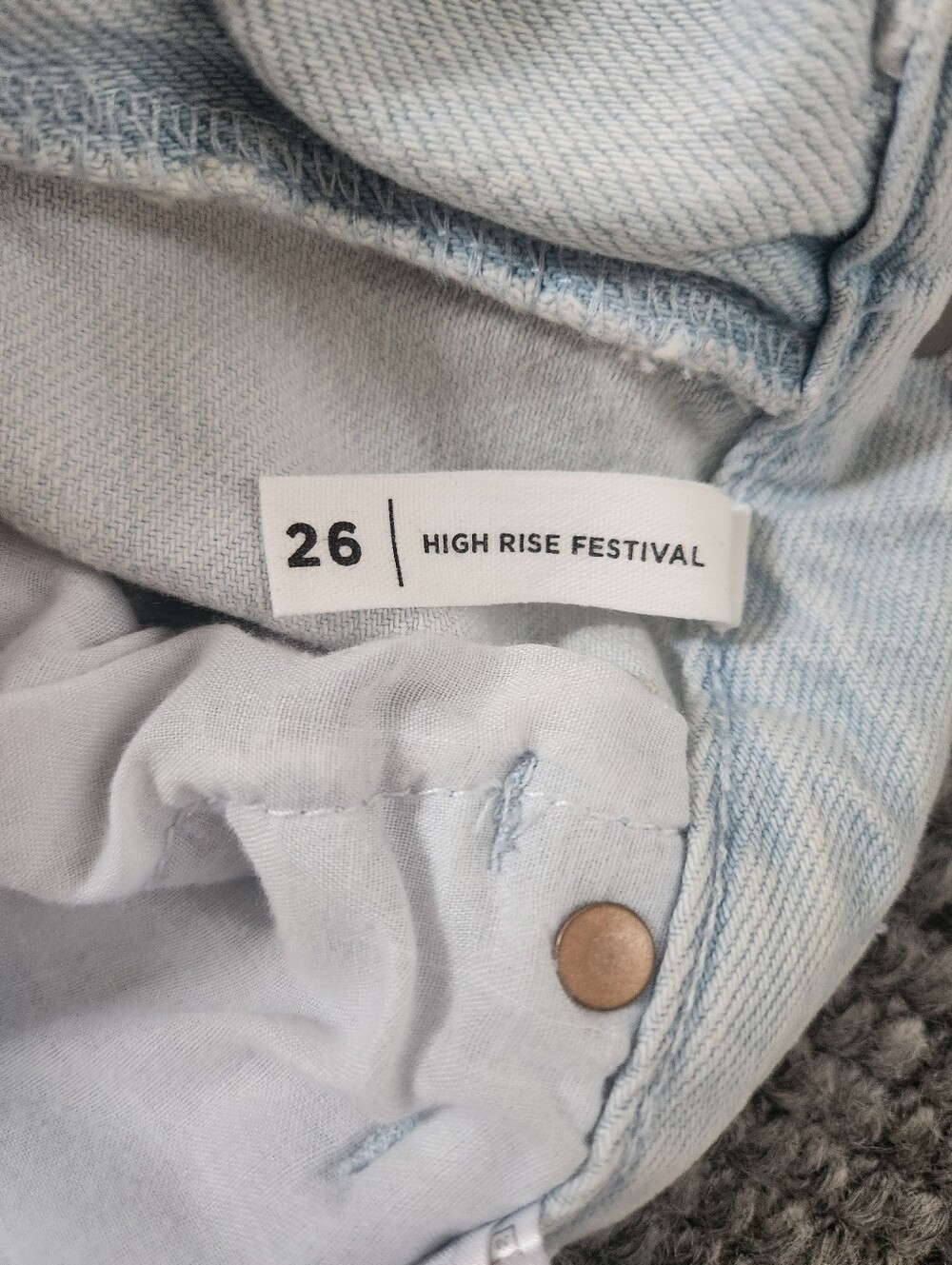 PacSun Light Wash Distressed Denim Festival Shorts - Picture 4 of 5